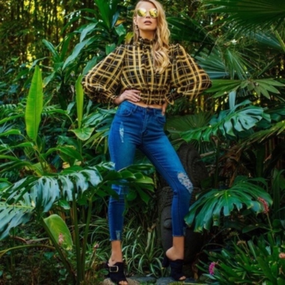 💎 2020 Blue distressed raw hem high waisted jeans - Picture 5 of 8